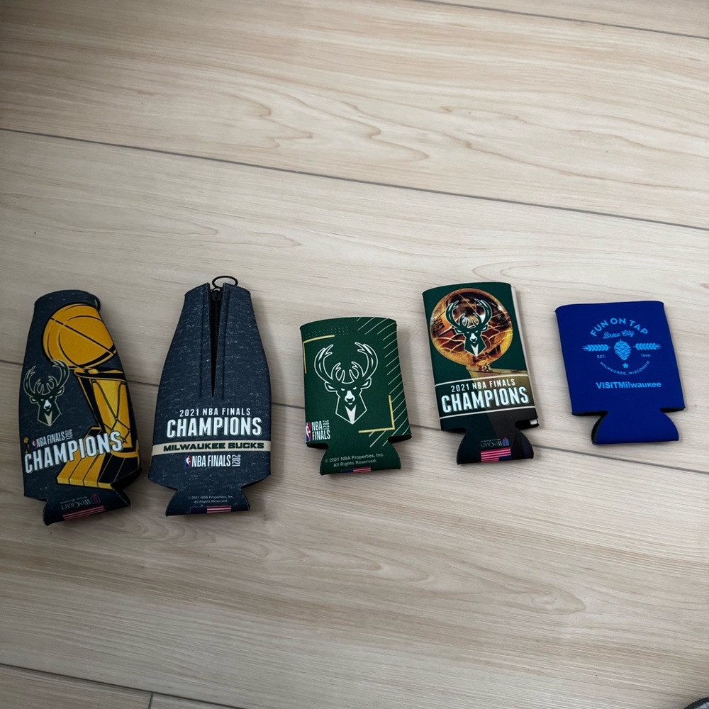 Milwaukee Can And Bottle Coolers